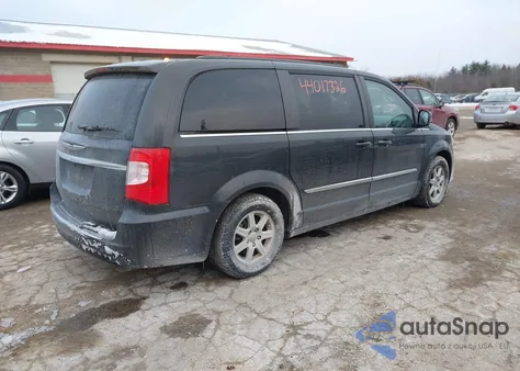 2011 Chrysler Town & Country Touring из США, поврежденный, VIN 2A4RR5DG8BR739489